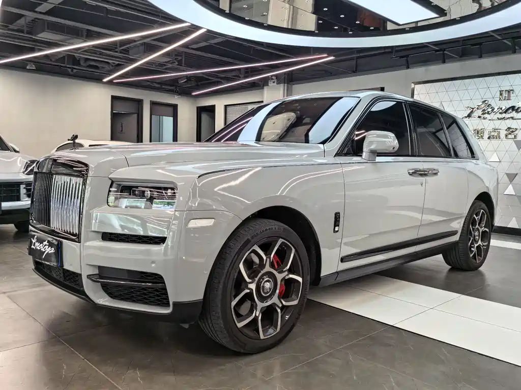 Cullinan 2020 Black Badge купить на сайте DeffCars