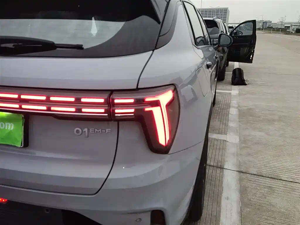 Lynk & Co 01 2023 1.5TD EM-F PM купить на сайте DeffCars