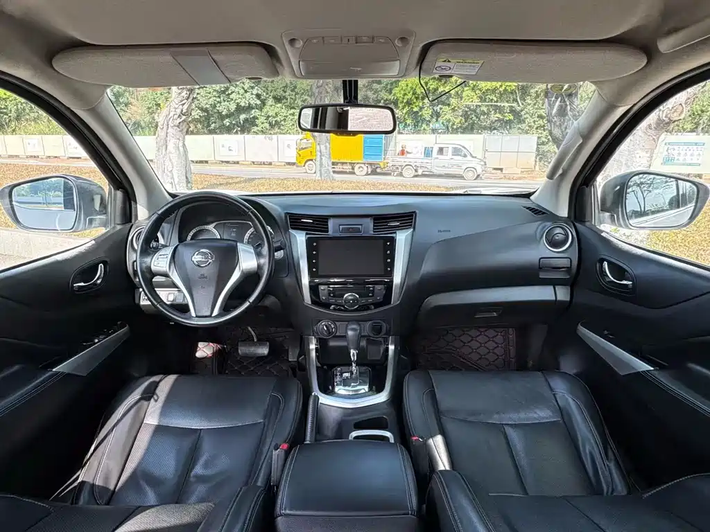 Navara 2021 2.5L automatic four-wheel drive premium model QR25 купить на сайте DeffCars