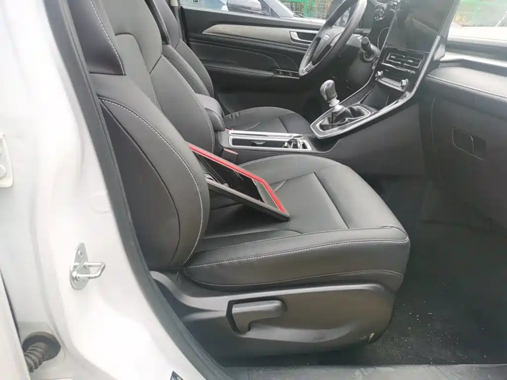 Haval M6 2023 PLUS 1.5T manual luxury smart connected model купить на сайте DeffCars