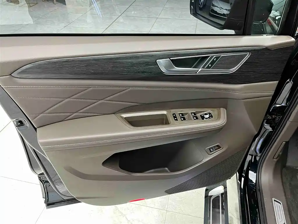 Weiran 2024 380TSI Premium Edition купить на сайте DeffCars
