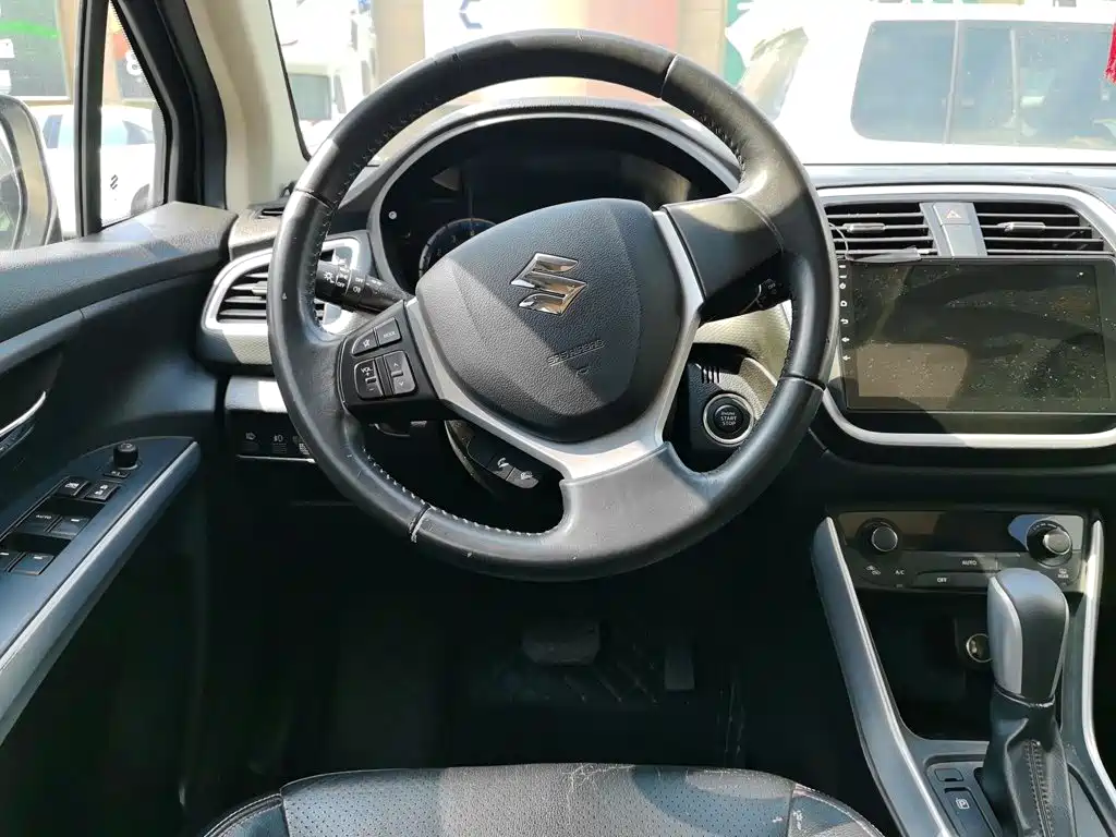 Fengyu 2014 1.6L CVT two-wheel drive elite model купить на сайте DeffCars