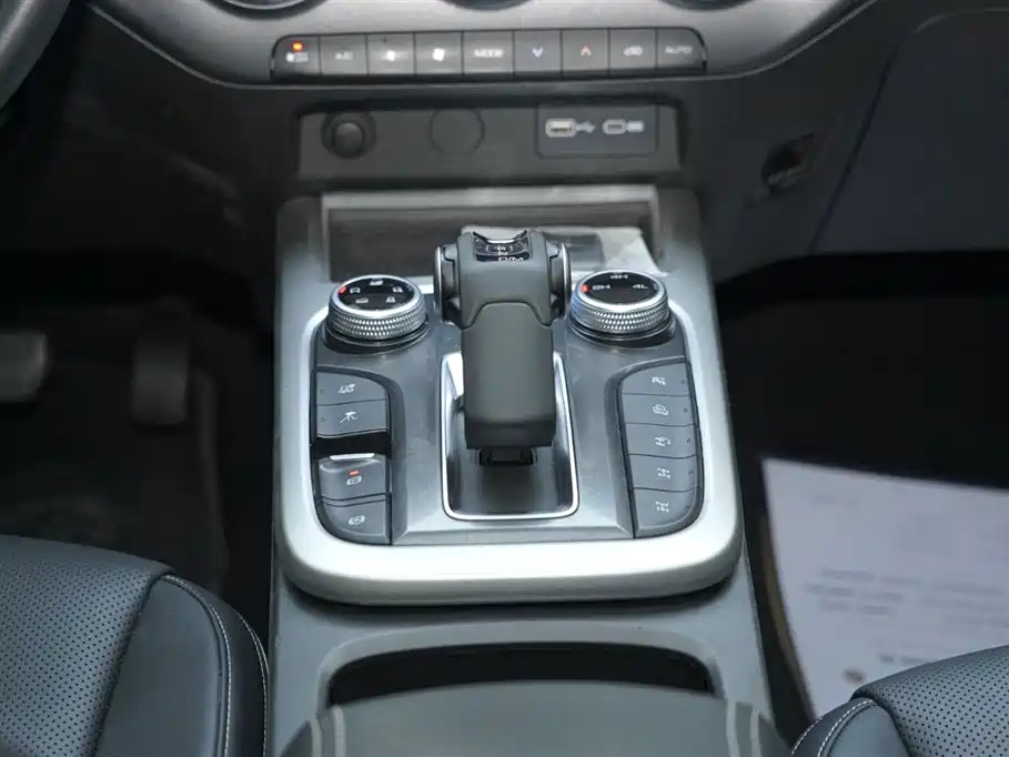 Tank 300 2024 2.0T Conqueror купить на сайте DeffCars