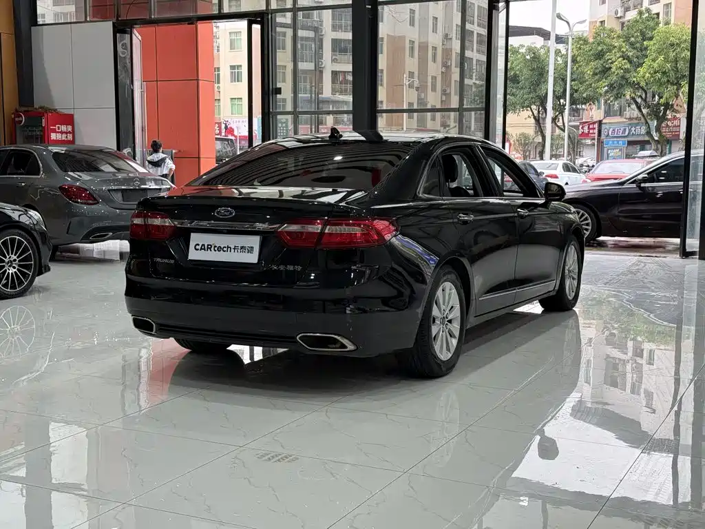 Taurus 2017 EcoBoost 180 Luxury купить на сайте DeffCars