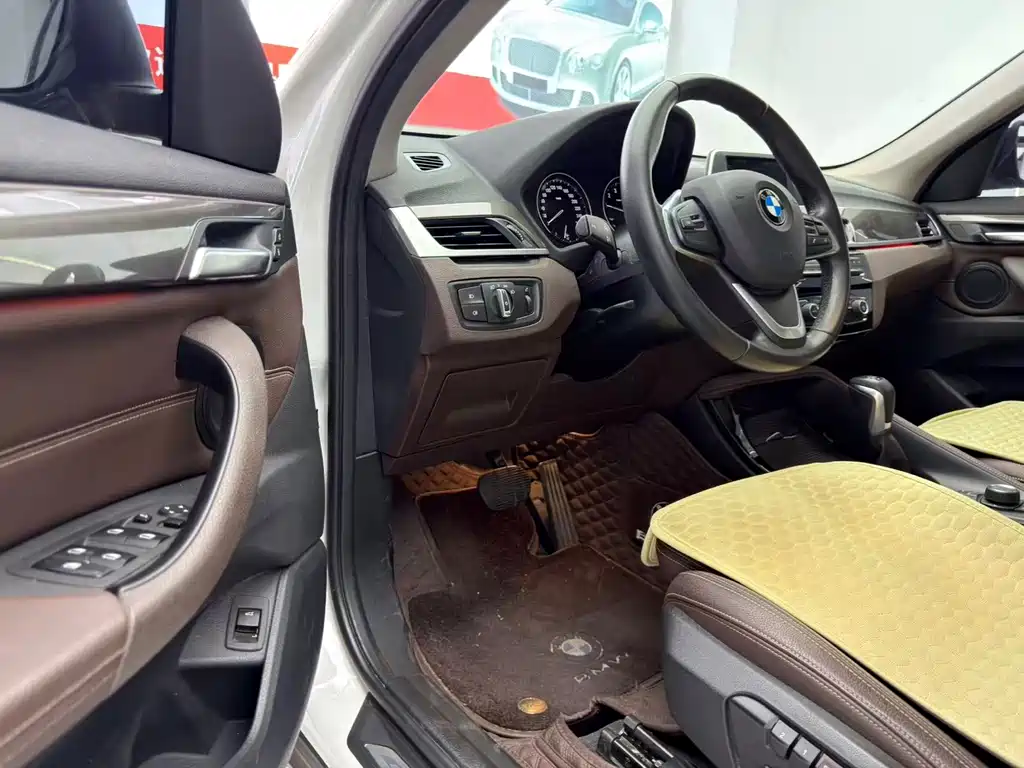 BMW X1 2019 sDrive18Li Exclusive Model купить на сайте DeffCars