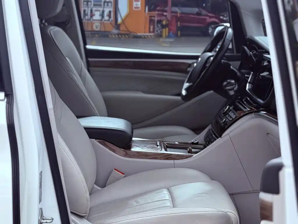 Trumpchi M8 2018 320T Premium Edition купить на сайте DeffCars
