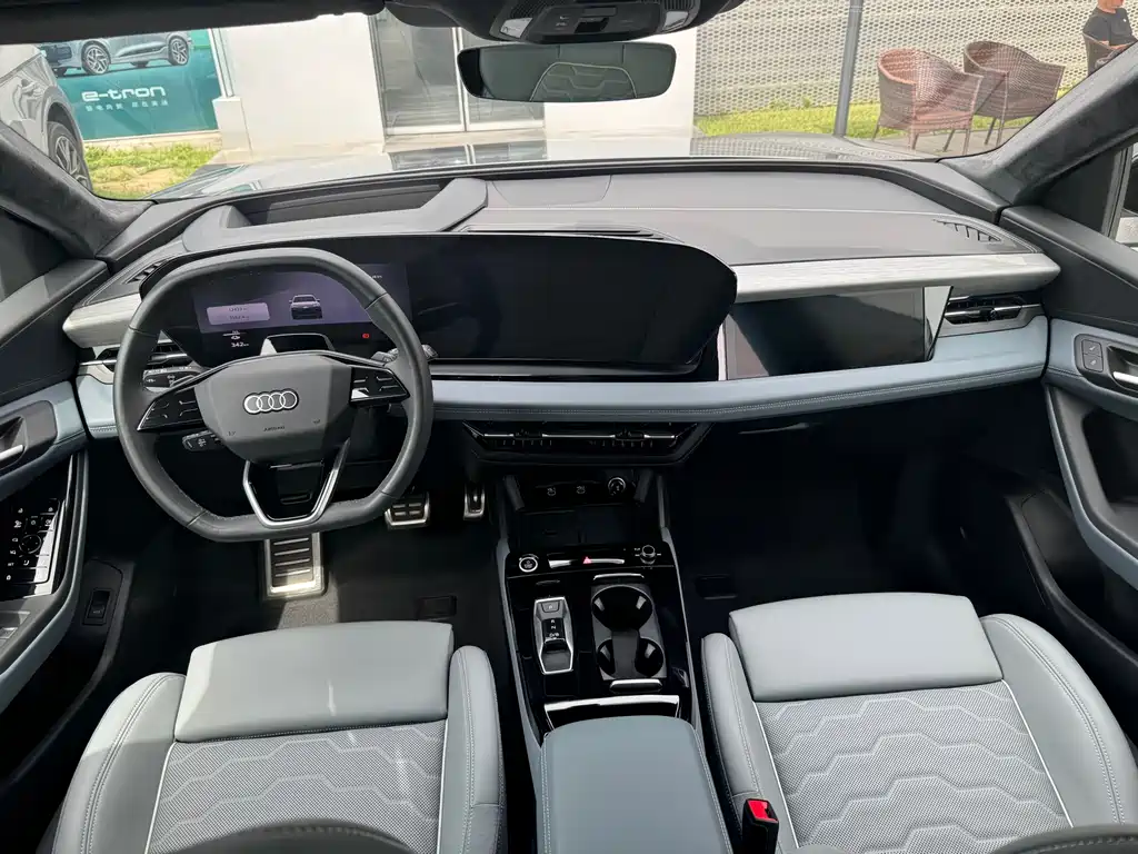 Audi Q6L e-tron 2026 Starter Pilot Edition купить на сайте DeffCars