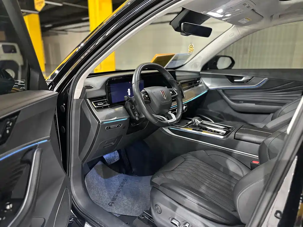 Hongqi HS5 2023 2.0T four-wheel drive Qixiang Pro version купить на сайте DeffCars
