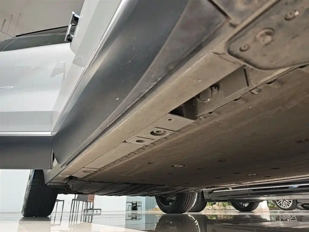 NIO ES8 2023 model 75kWh купить на сайте DeffCars