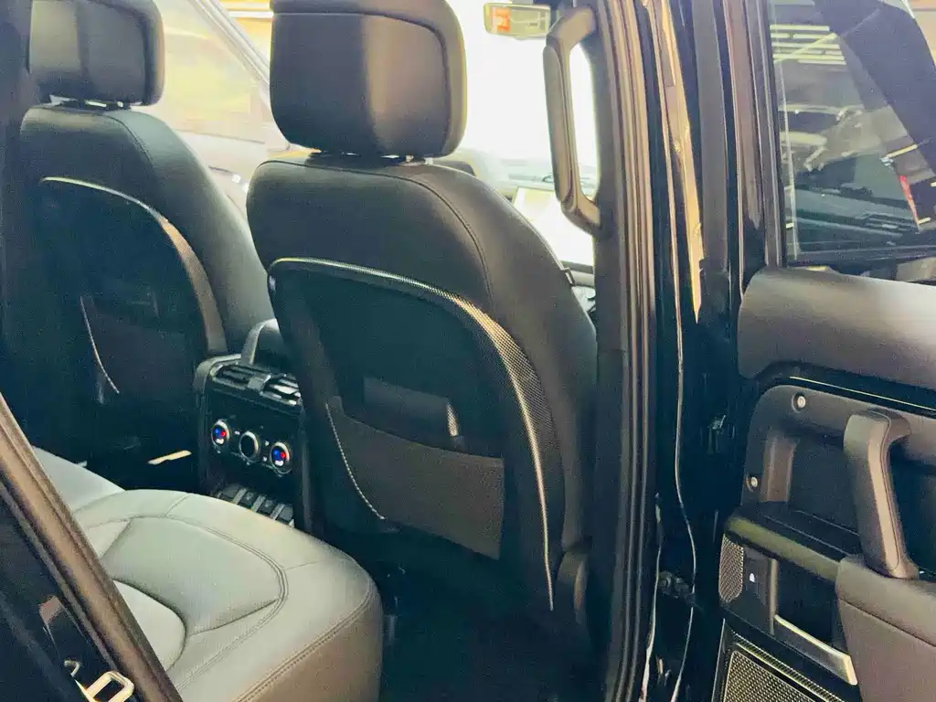 Land Rover Defender 2023 facelift 110 5.0T V8 купить на сайте DeffCars