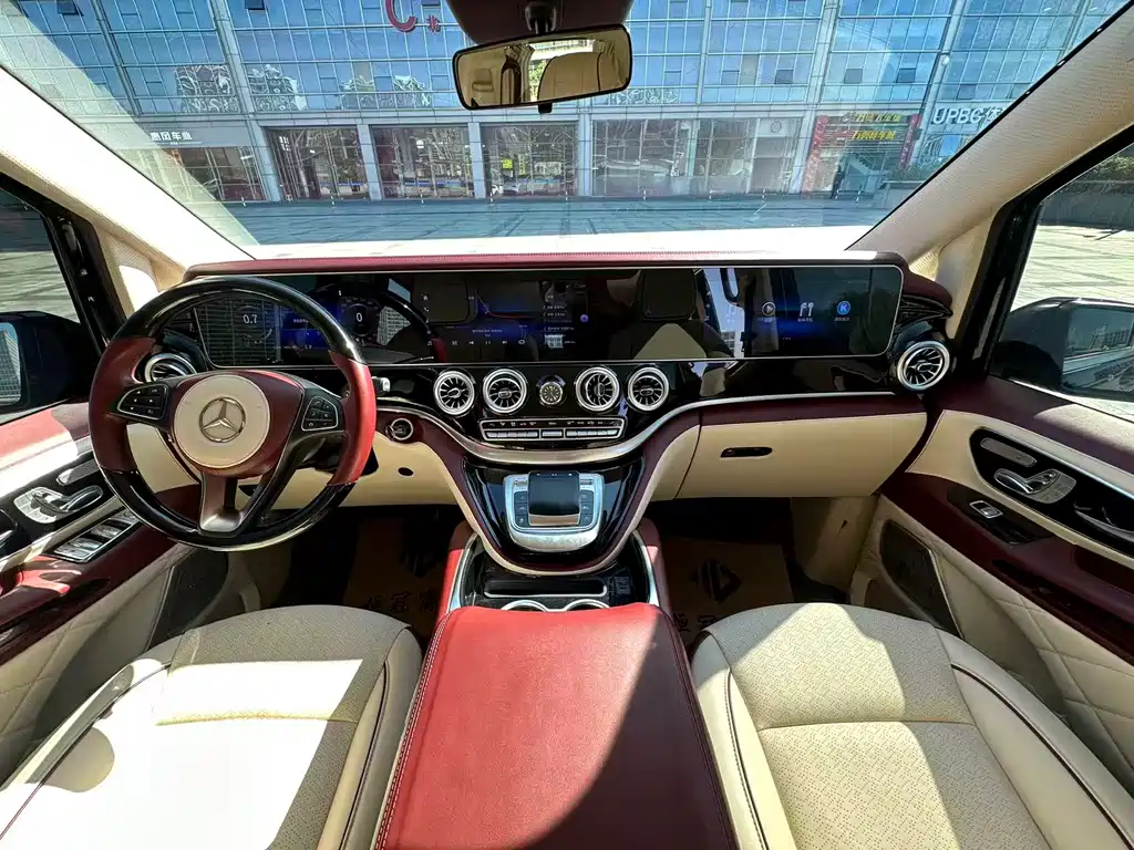 Vito 2023 2.0T Business Edition 7 seats купить на сайте DeffCars