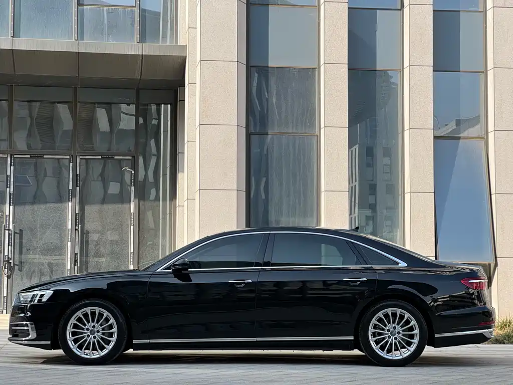 Audi A8 2019 Plus A8L 50 TFSI quattro comfort type купить на сайте DeffCars