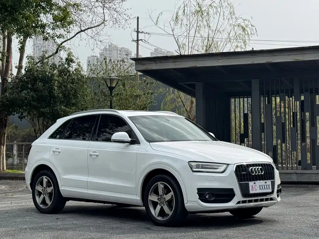 Audi Q3 2013 40 TFSI quattro luxury model купить на сайте DeffCars