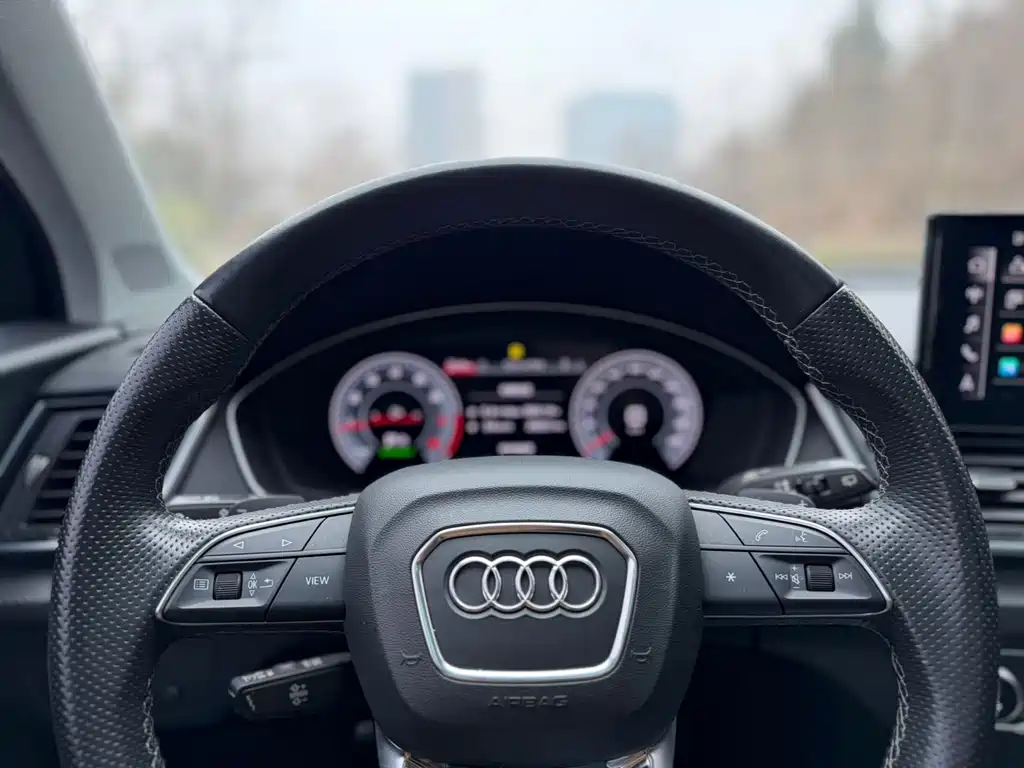 Audi Q5L 2021 45 TFSI luxury and dynamic model купить на сайте DeffCars