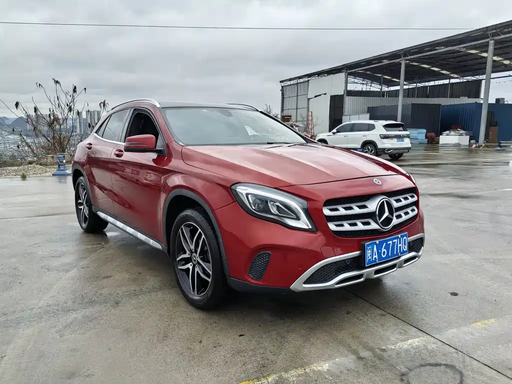 Mercedes-Benz GLA 2017 GLA 200 Fashion Model купить на сайте DeffCars