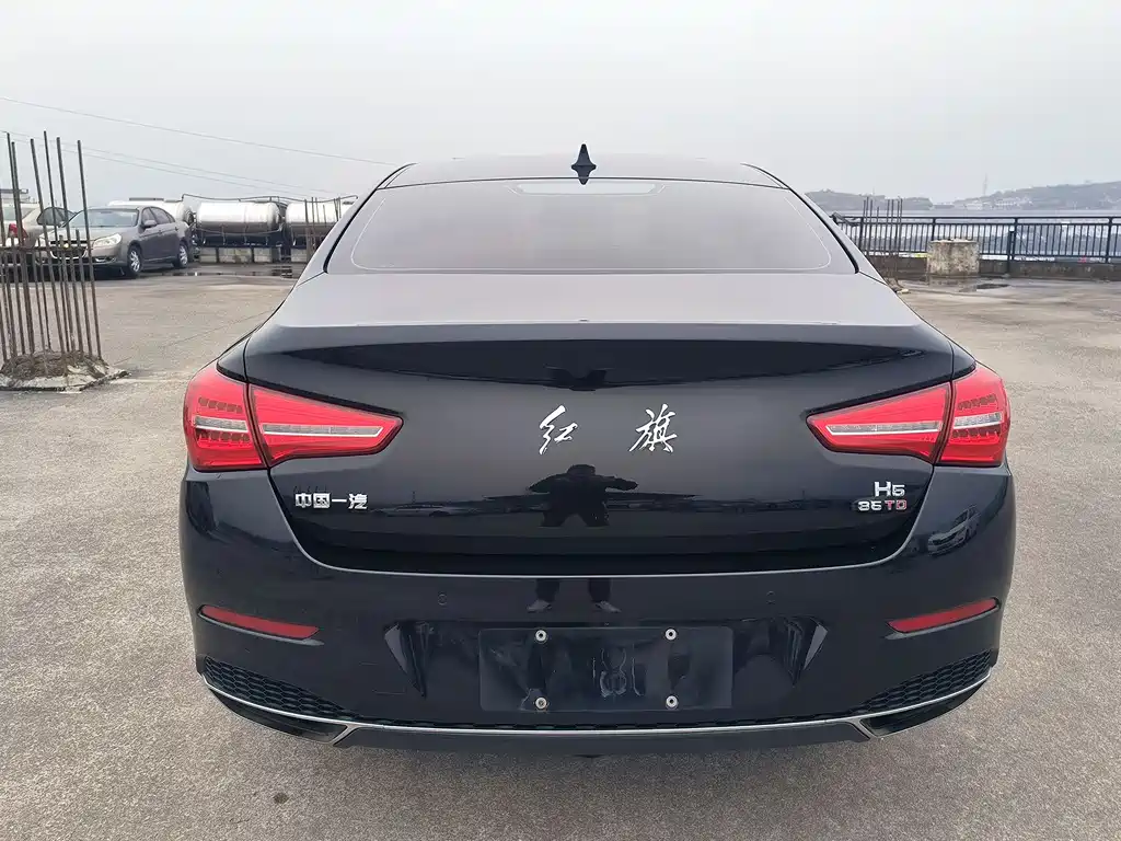 Hongqi H5 2020 1.8T automatic smart connected flag version купить на сайте DeffCars