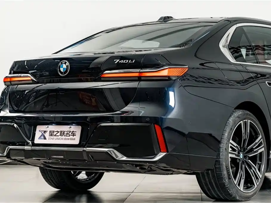 BMW 7 Series 2023 740Li Leading M Sports Package купить на сайте DeffCars