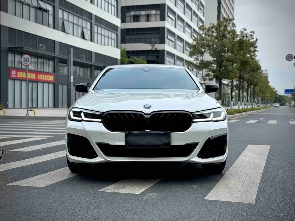 BMW 5 Series 2021 530Li Exclusive M Sports Package купить на сайте DeffCars
