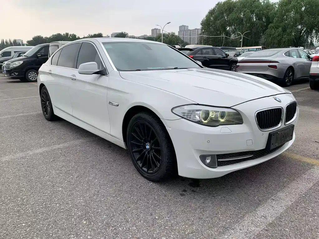BMW 5 Series 2012 535Li Leading Model купить на сайте DeffCars
