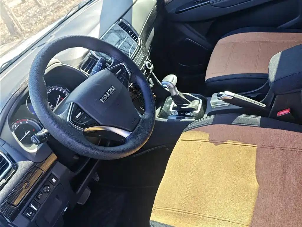 mu-X Shepherd 2018 1.9T diesel automatic four-wheel drive Jinyue version 5 seats купить на сайте DeffCars