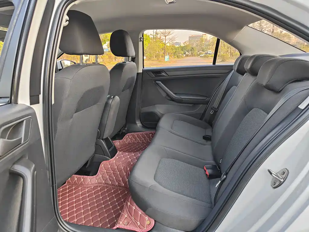 Jetta 2019 Dream Edition 1.4L Manual Fashion купить на сайте DeffCars