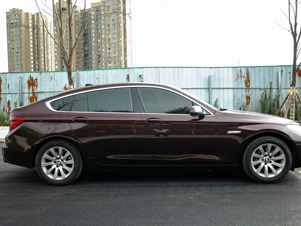BMW 5 Series GT 2011 535i Elegant купить на сайте DeffCars