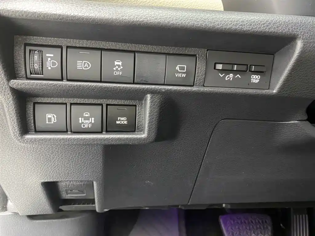 SIENNA 2023 2.5L Hybrid Premium Edition купить на сайте DeffCars