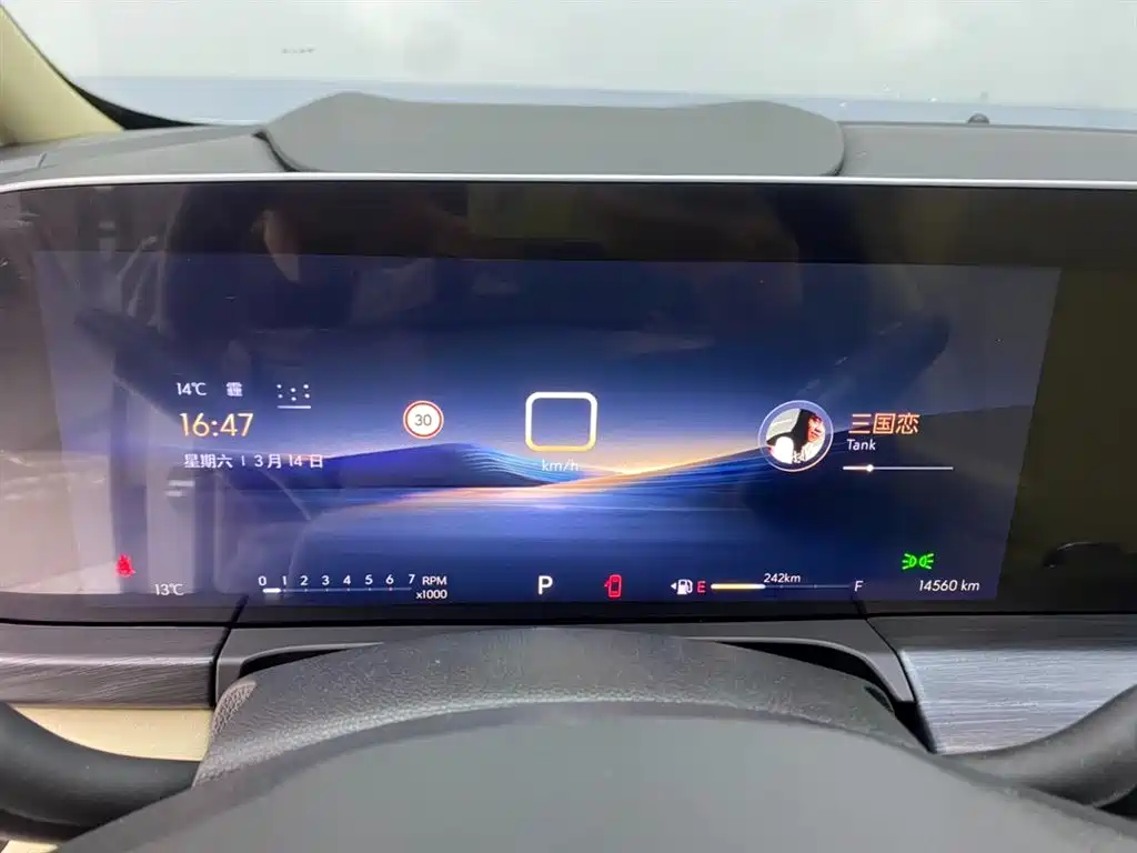 Buick GL8 2023 ES Lu Zun Exclusive Model купить на сайте DeffCars