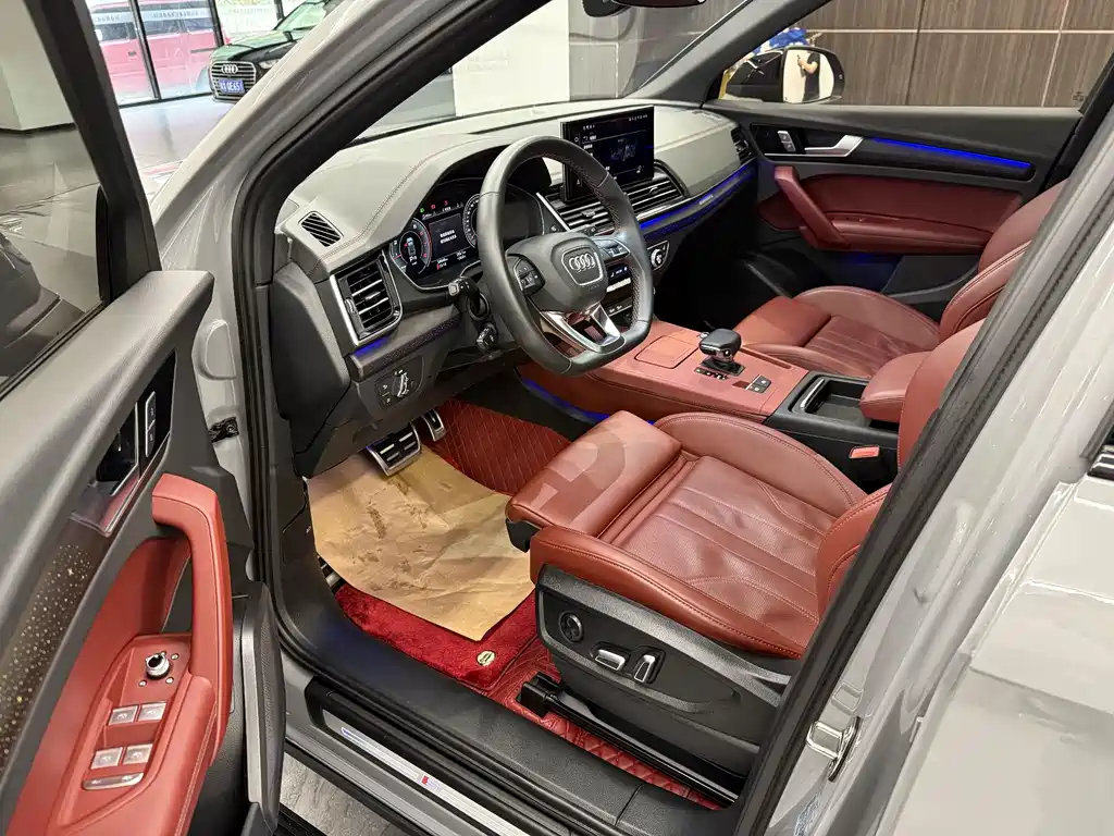 Audi Q5L 2025 40 TFSI luxury and dynamic model купить на сайте DeffCars