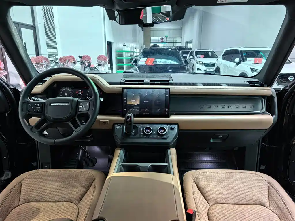Land Rover Defender 2025 110 3.0T P400 X-Dynamic HSE купить на сайте DeffCars
