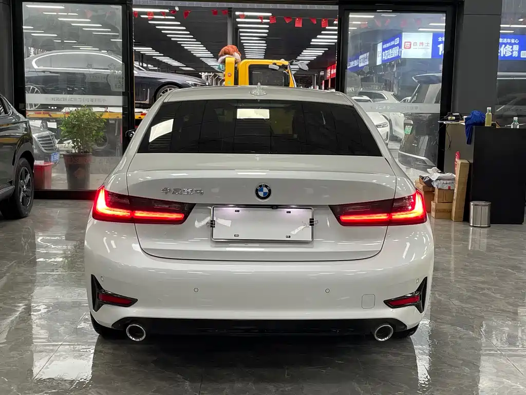 BMW 3 Series 2022 facelift 320i sports package купить на сайте DeffCars