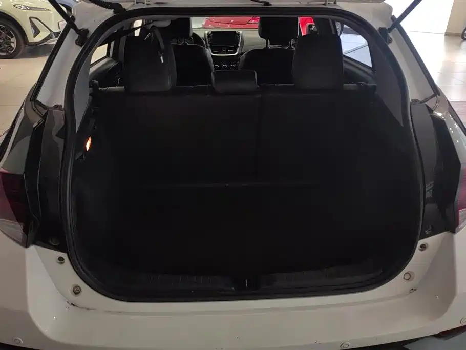 YARiS L Zhixuan 2020 1.5L CVT leading version купить на сайте DeffCars