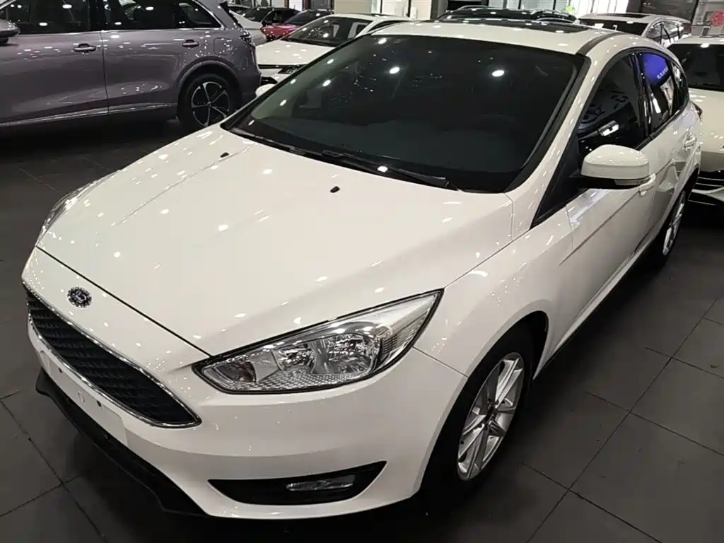Focus 2018 hatchback classic 1.6L automatic stylish smart mobility version купить на сайте DeffCars
