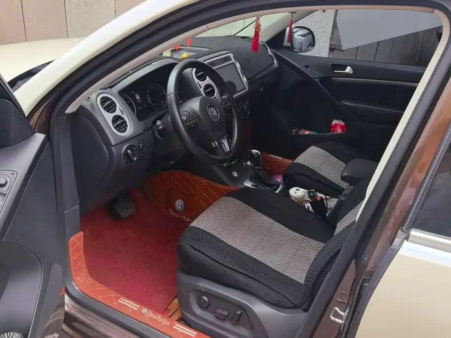 Tiguan 2015 1.8TSI automatic two-wheel drive comfort version купить на сайте DeffCars
