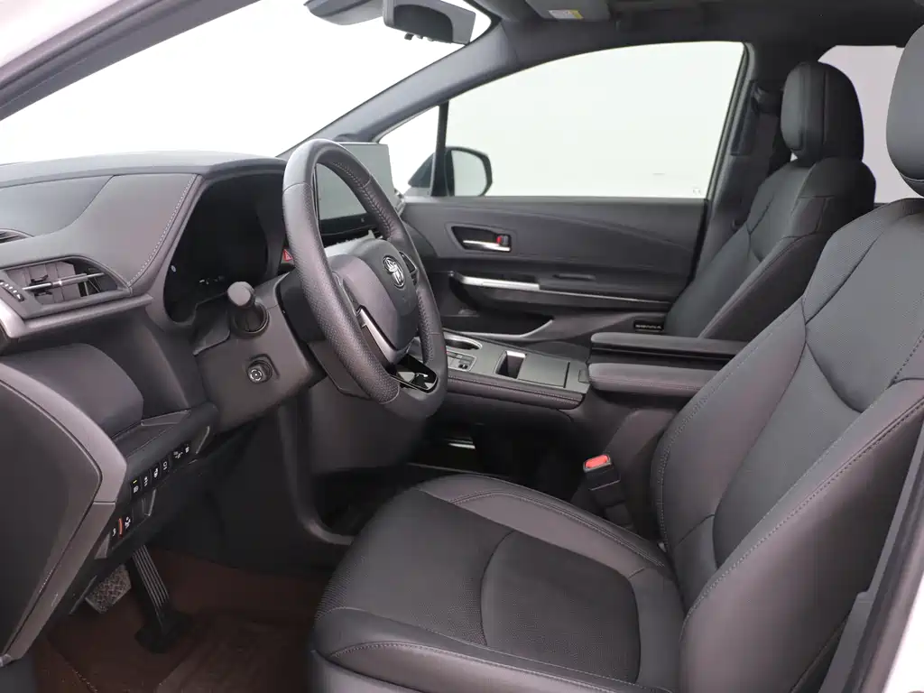 SIENNA 2021 2.5L Hybrid Platinum Edition купить на сайте DeffCars