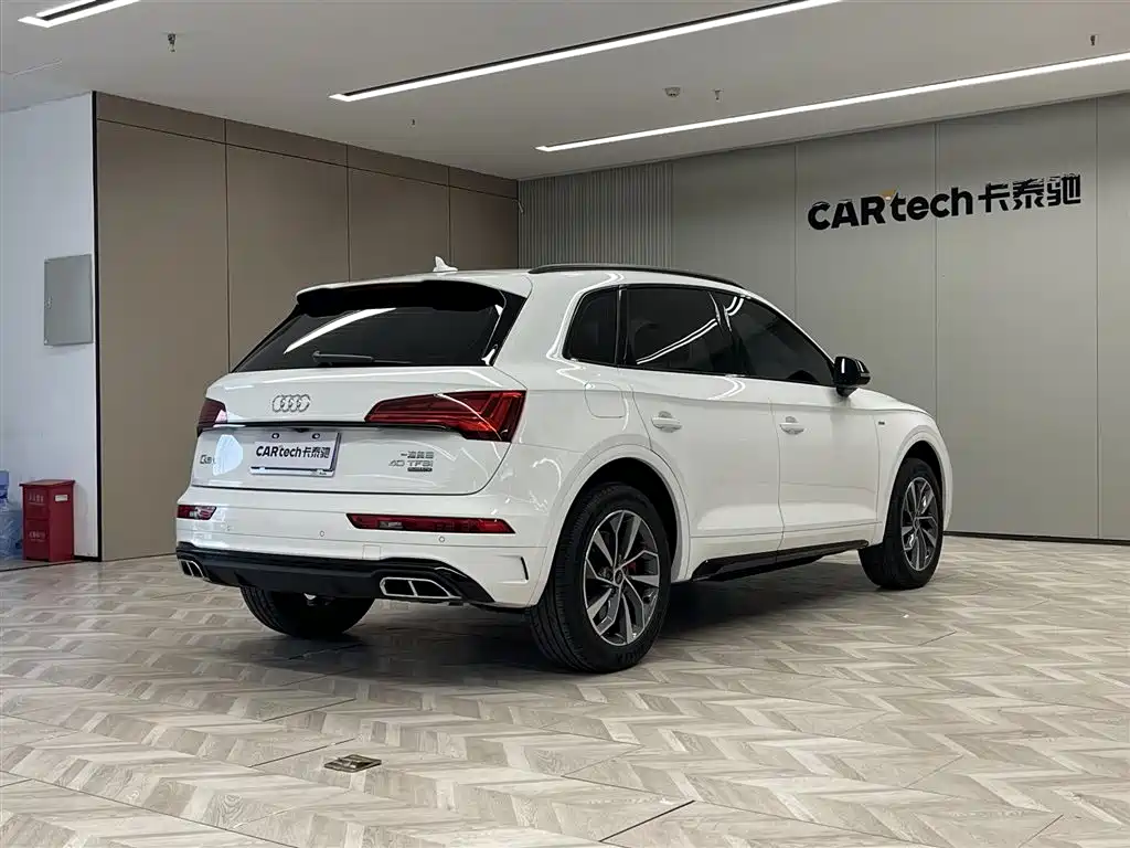 Audi Q5L 2024 40 TFSI luxury and dynamic model купить на сайте DeffCars