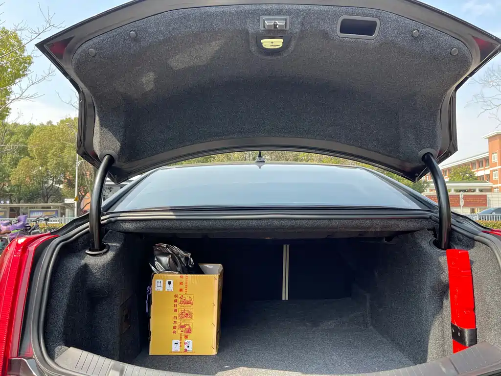 Cadillac XTS 2015 28T Comfort Model купить на сайте DeffCars