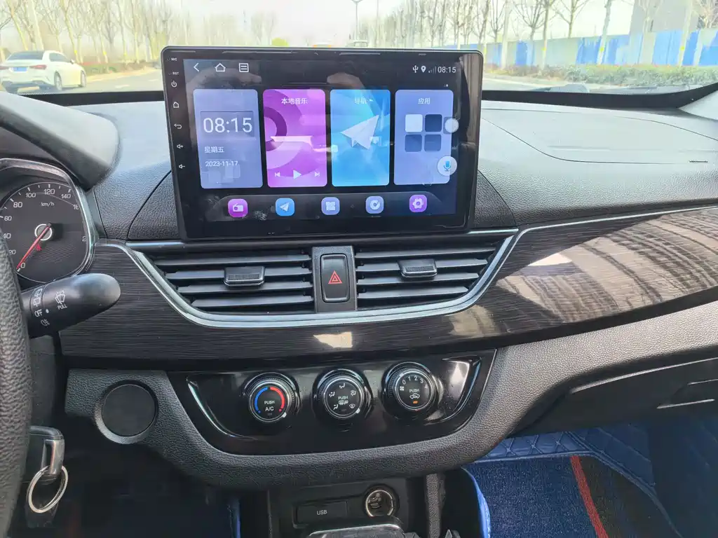 Baojun 310 2016 1.2L manual luxury model купить на сайте DeffCars