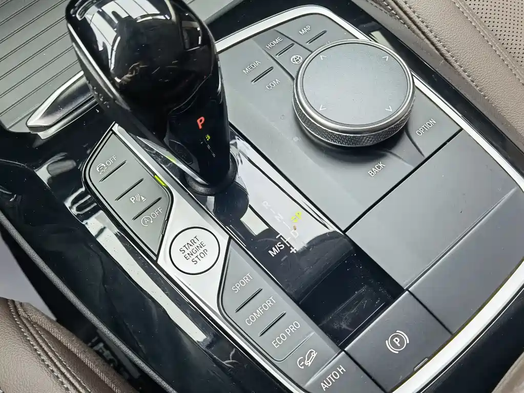 BMW X3 2022 facelift xDrive25i M sports package купить на сайте DeffCars