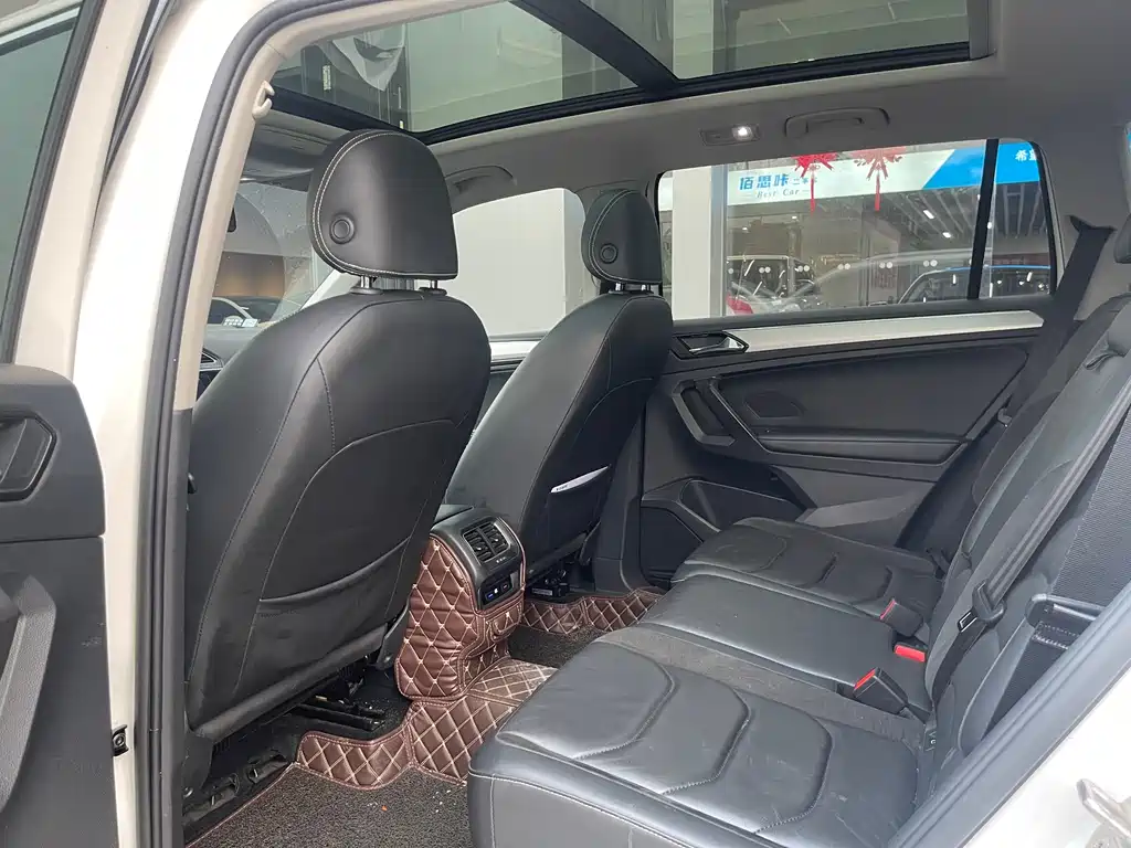 Tiguan L 2020 330TSI automatic two-wheel drive panoramic comfort version National VI купить на сайте DeffCars