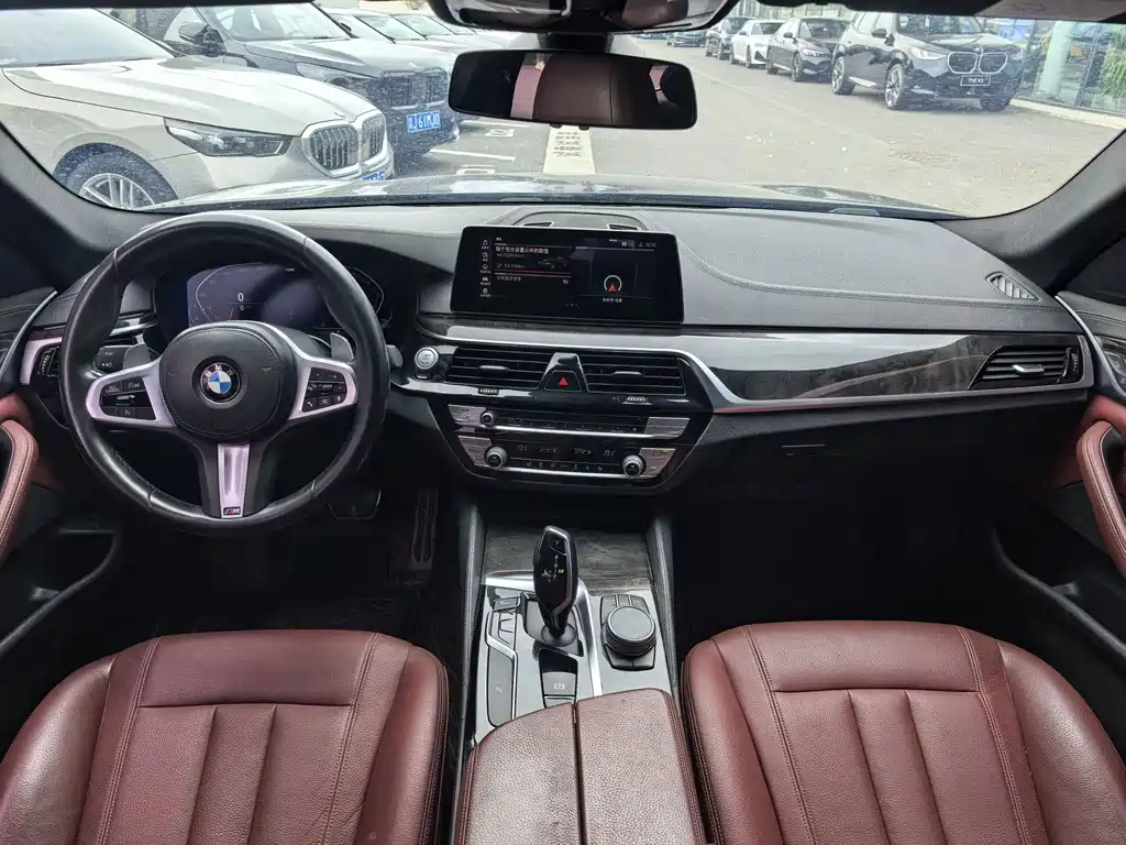 BMW 5 Series 2020 530Li Leading M Sports Package купить на сайте DeffCars