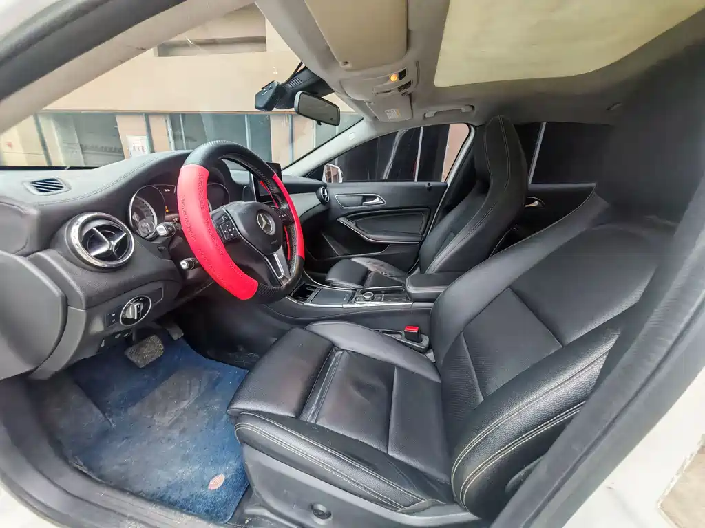 Mercedes-Benz GLA 2016 GLA 200 Fashion Model купить на сайте DeffCars