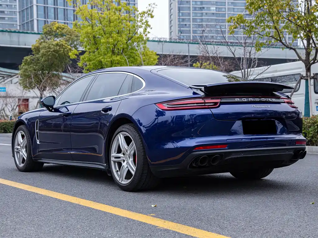 Panamera 2019 Panamera 4 Executive Extended Edition 2.9T купить на сайте DeffCars