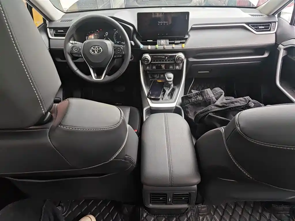 RAV4 Rongfang 2023 2.0L CVT two-wheel drive 20th anniversary platinum commemorative edition купить на сайте DeffCars
