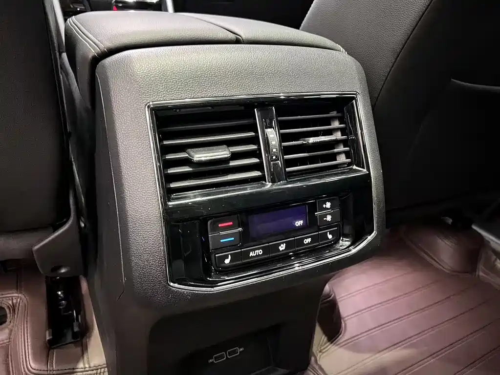 Touron 2020 facelift 380TSI four-wheel drive luxury version купить на сайте DeffCars