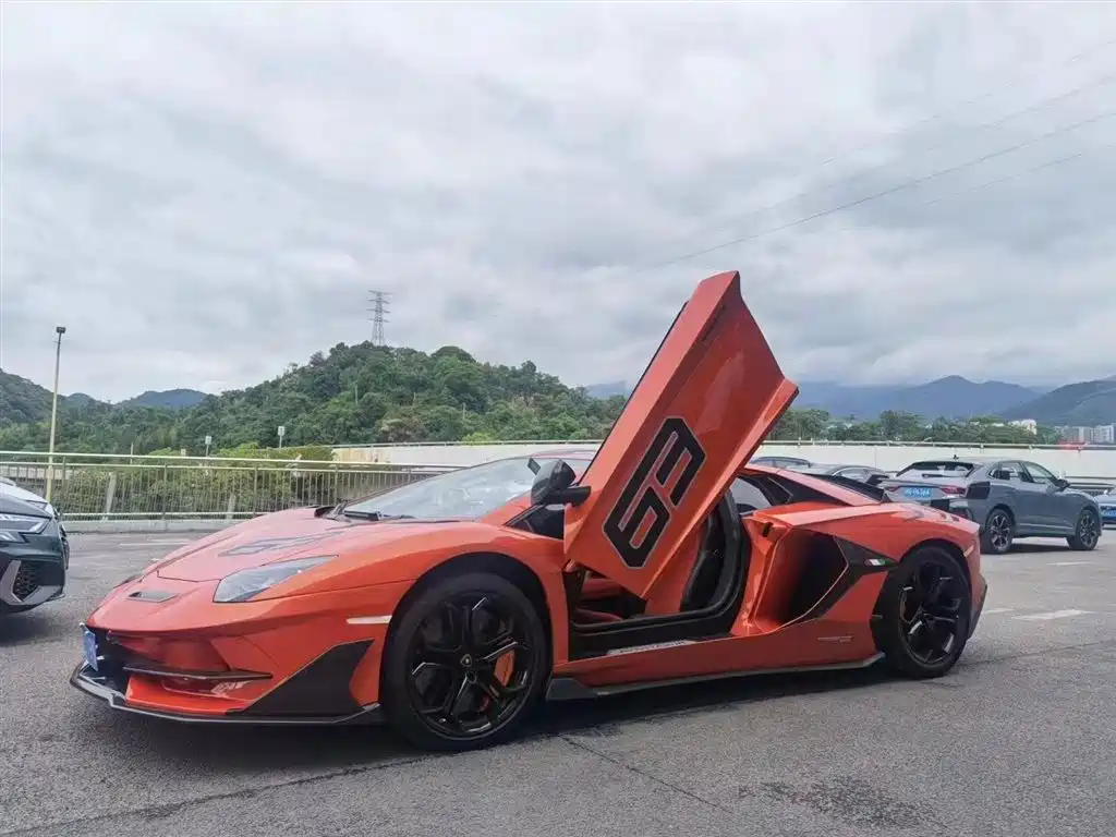 Aventador 2011 LP 700-4 купить на сайте DeffCars