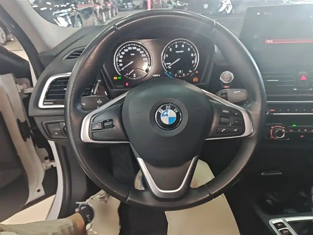 BMW 1 Series 2021 facelift 120i M sports version купить на сайте DeffCars
