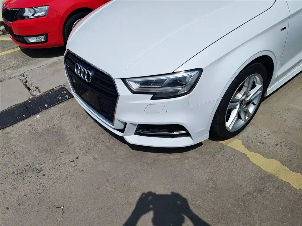 Audi A3 2019 Limousine 35 TFSI Fashion Type National V купить на сайте DeffCars