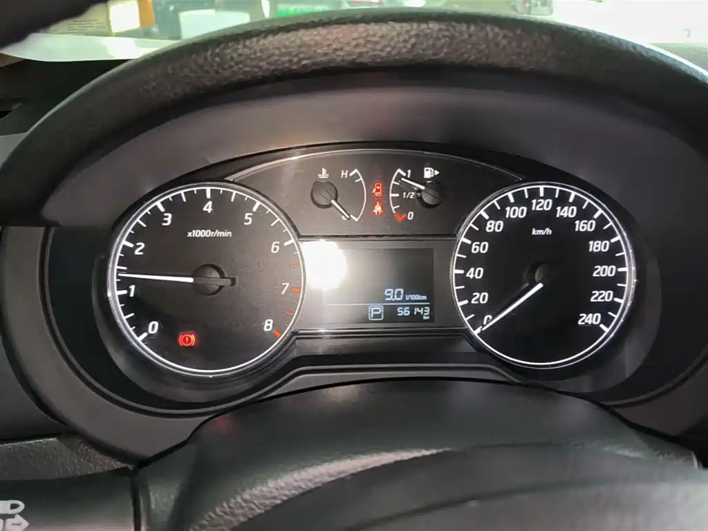 Tiida 2016 1.6L CVT cool version купить на сайте DeffCars