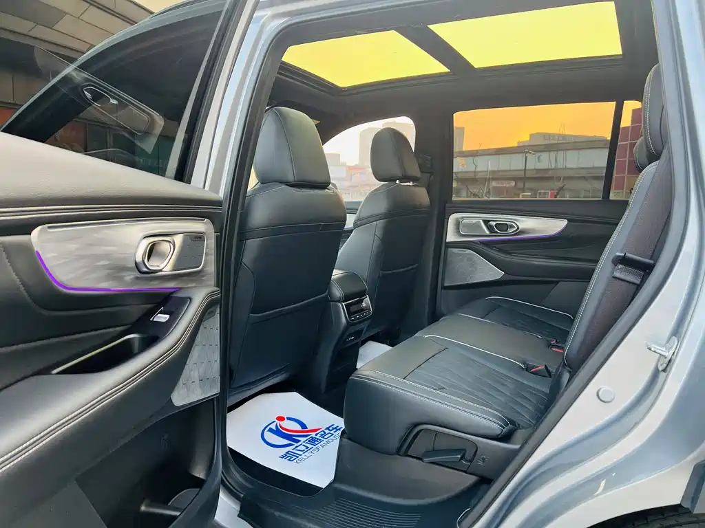 Trumpchi GS8 2022 Pilot Series 2.0TGDI four-wheel drive luxury smart connected version (seven seats) купить на сайте DeffCars